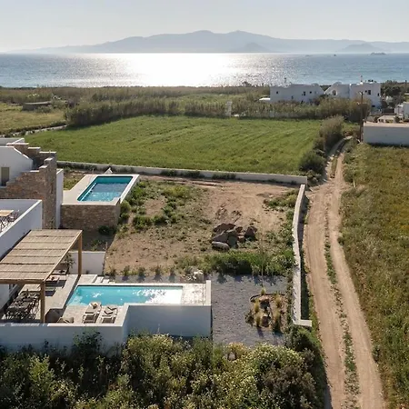 Emerald Sunset Villa, Orkos Beach, By Naxosvibe 빌라